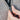 portance Vest - Touchlink Reißverschluss in Hand - shopstartups - Startup-Produkte